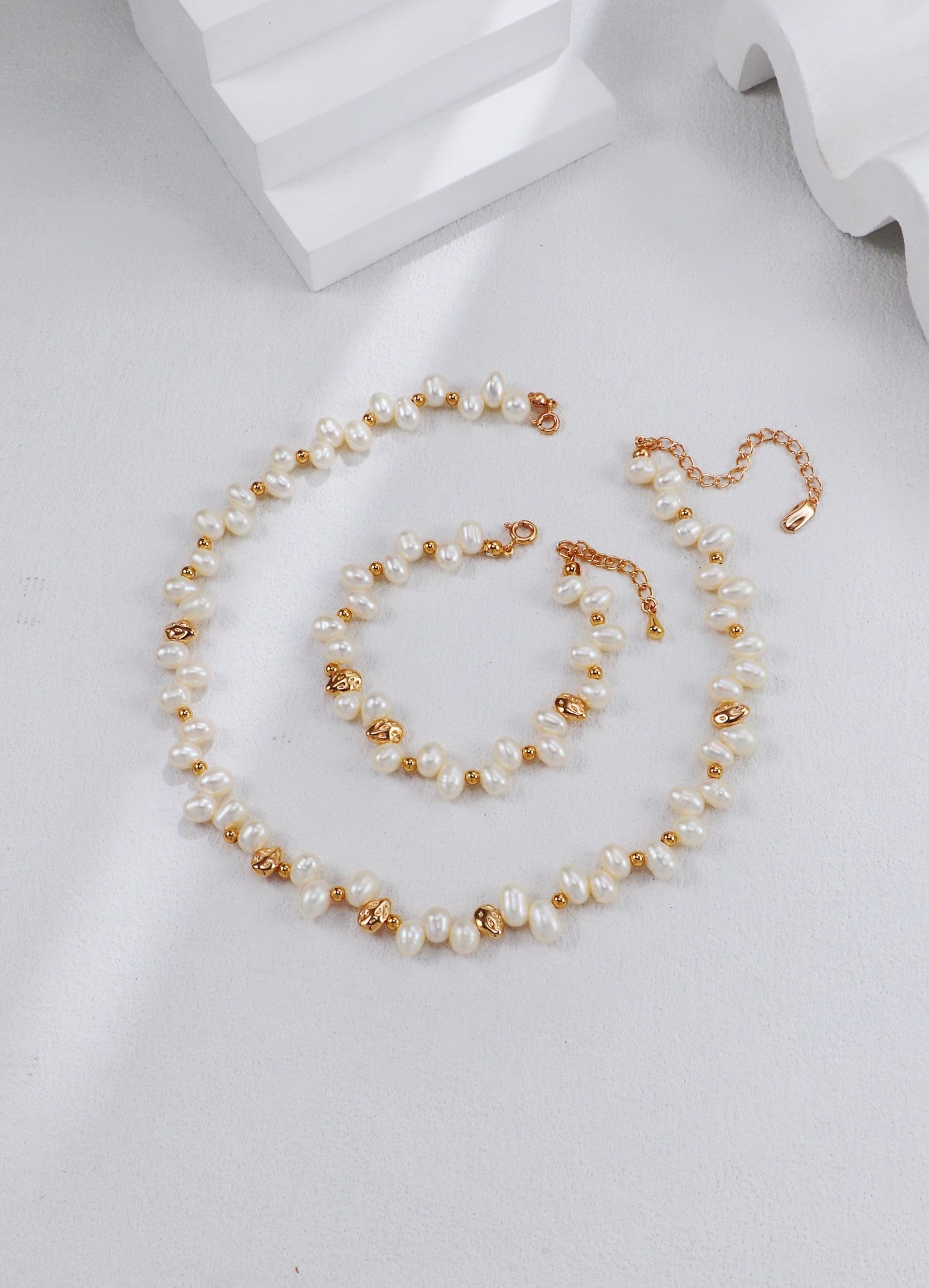 Niche Design Series Sterling Silver Vintage Gold Pearl Necklace
