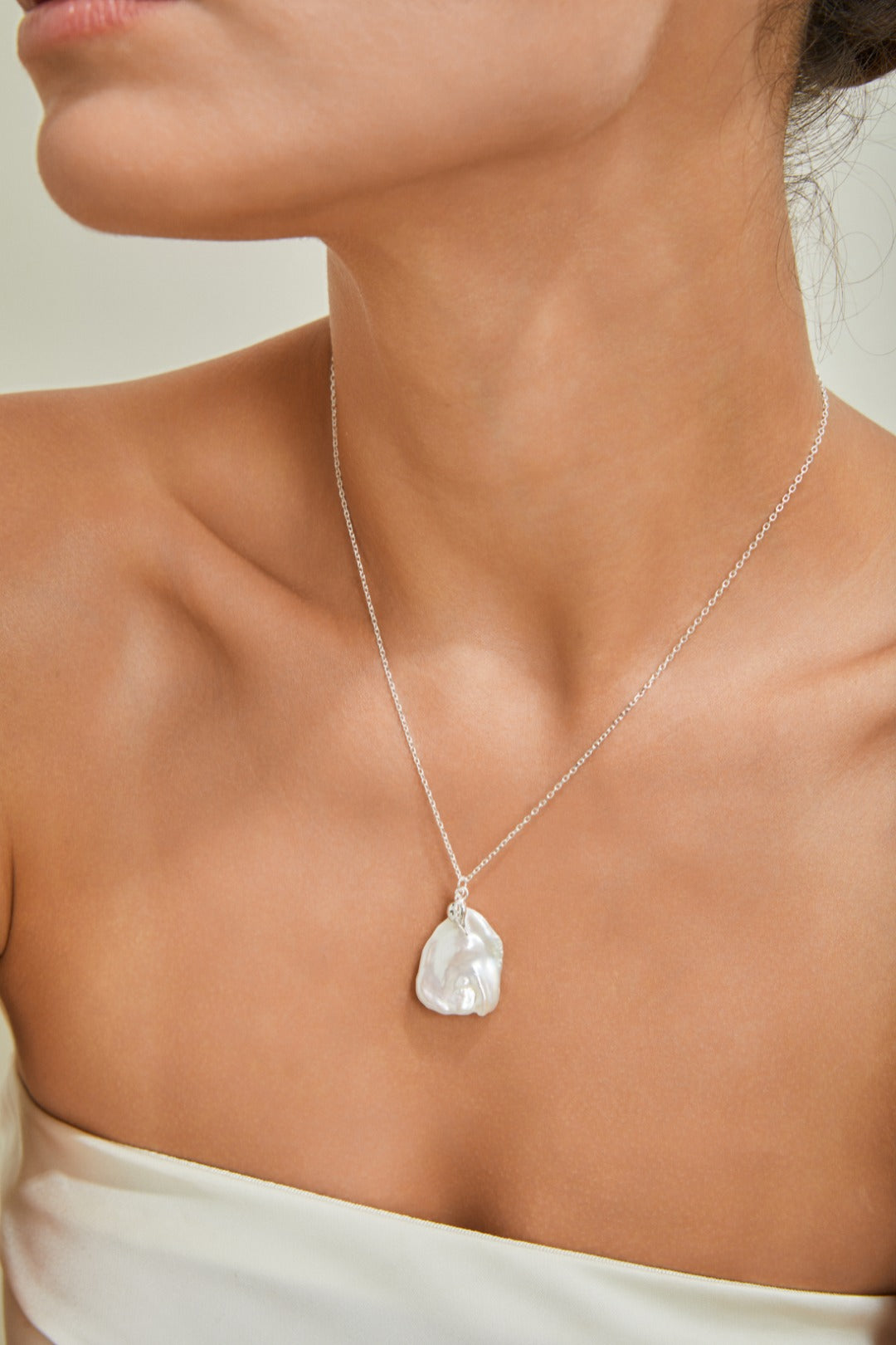 Niche Design Series Sterling Silver Petal Vintage Pearl Necklace