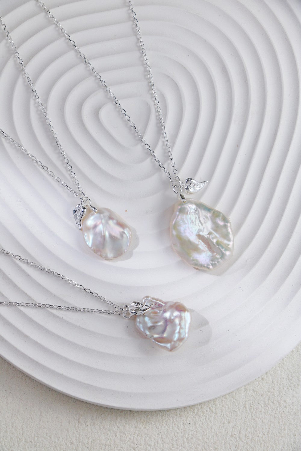 Niche Design Series Sterling Silver Petal Vintage Pearl Necklace