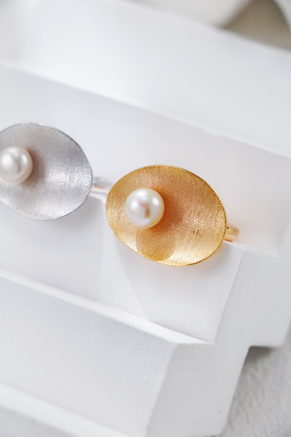 Niche Design Series Brushed Silver Pearl Ring