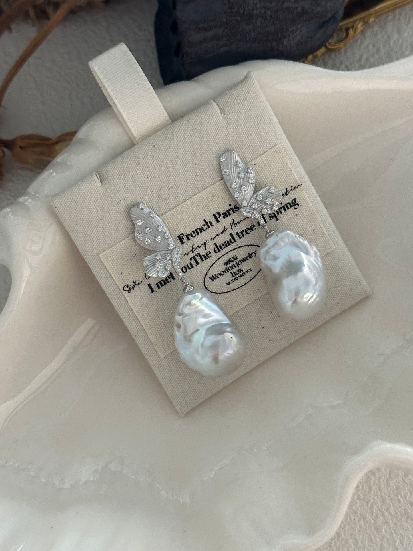 Natural super bright super large baroque butterfly pearl sterling silver hanging tail earrings
