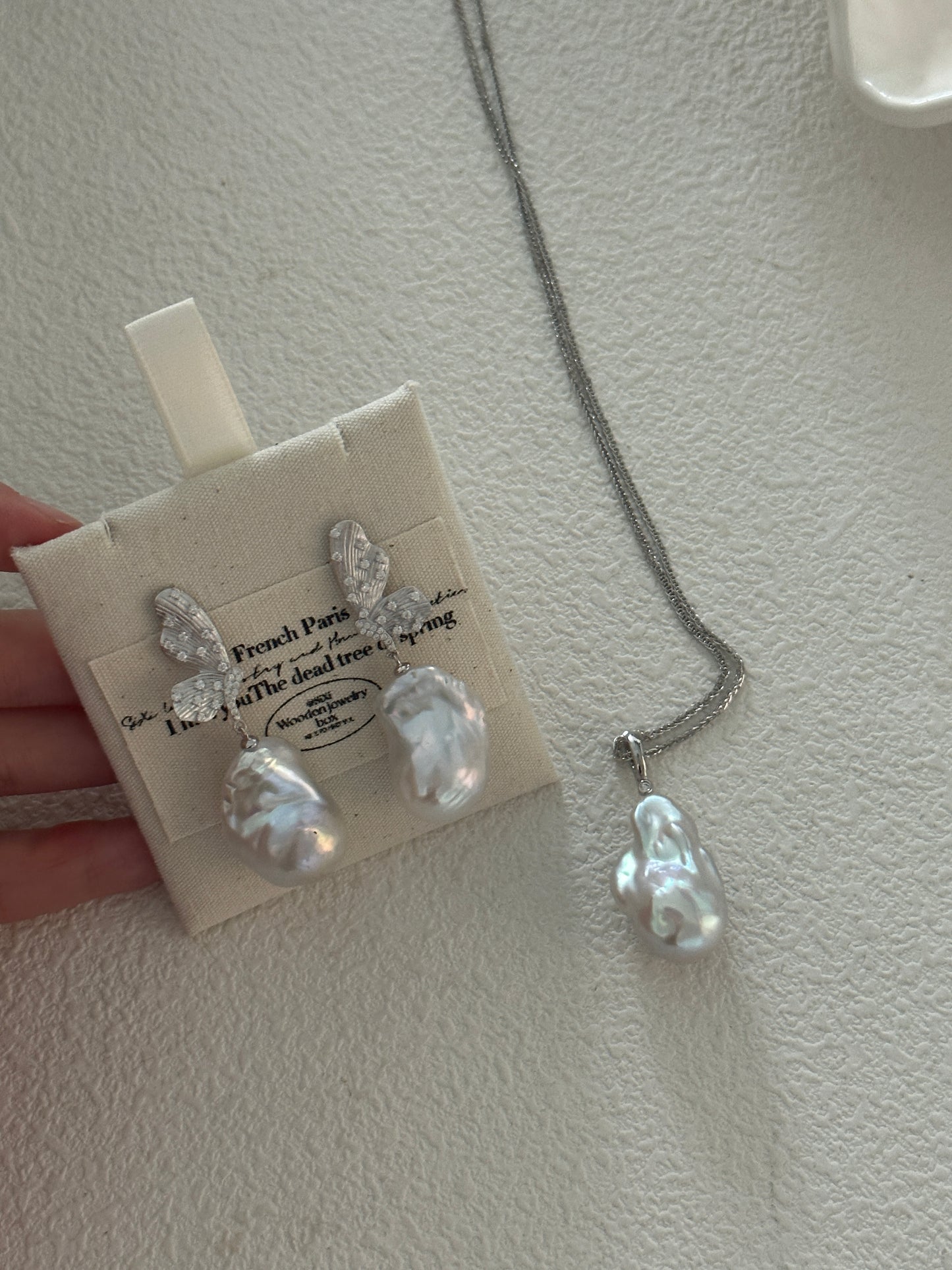 Natural super bright super large baroque butterfly pearl sterling silver hanging tail earrings