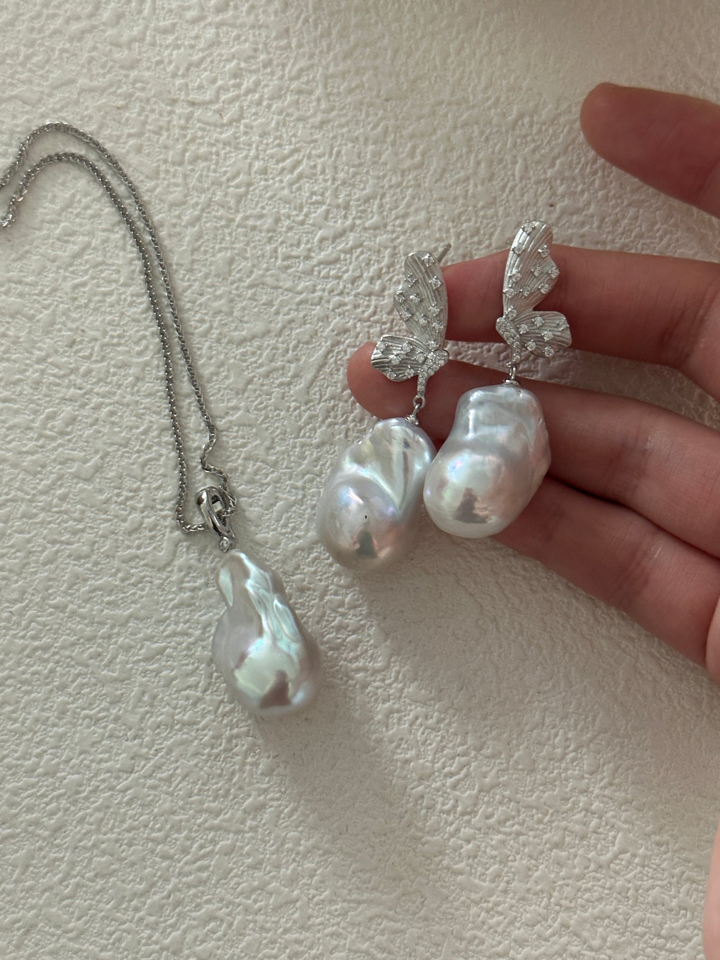 Natural super bright super large baroque butterfly pearl sterling silver hanging tail earrings