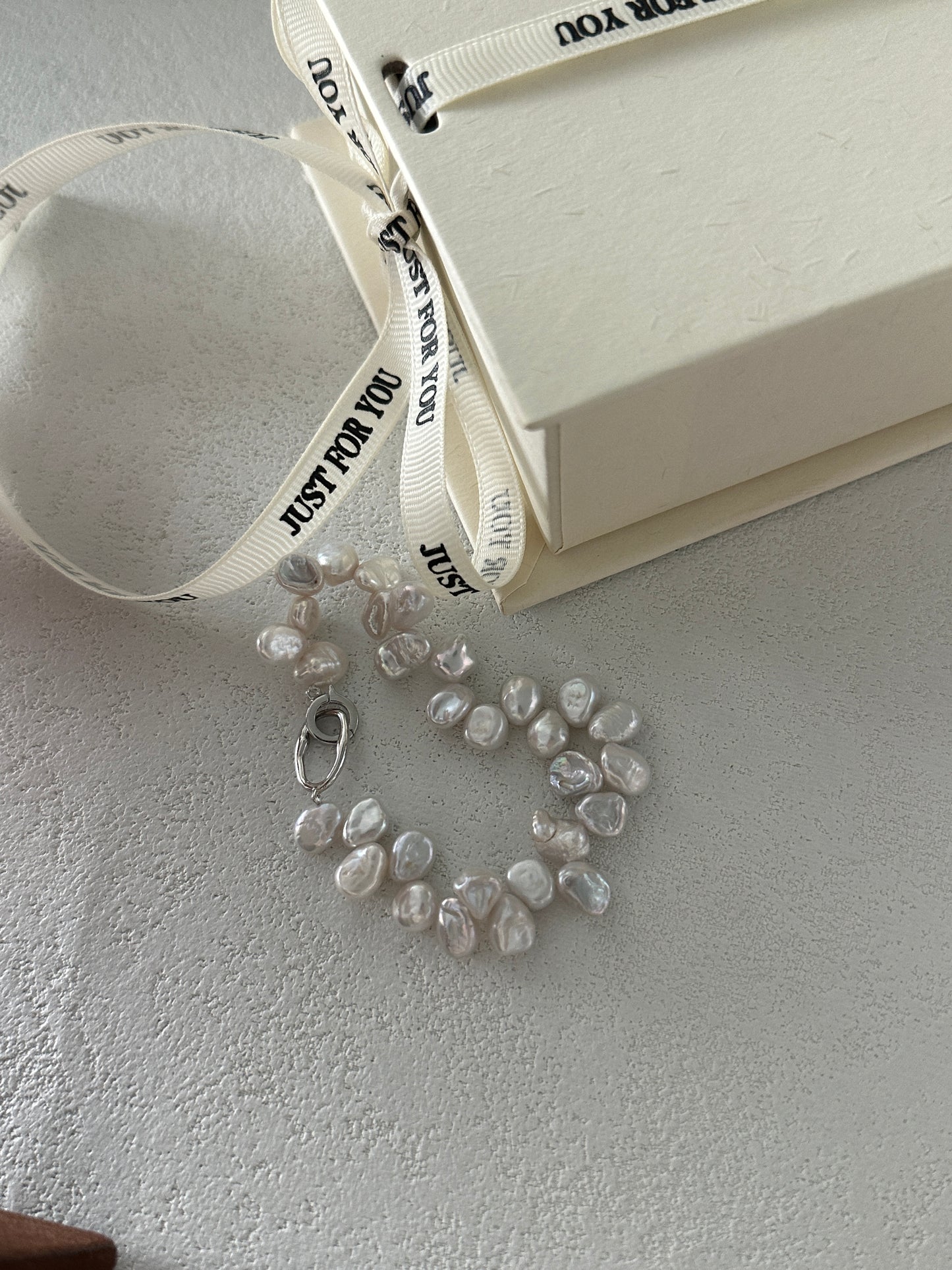 Keshi natural baroque pearl sterling silver bracelet