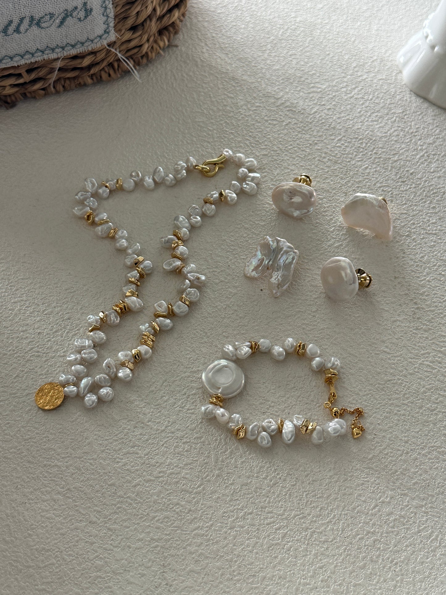 Natural Baroque disc pearl sterling silver gold-plated bracelet