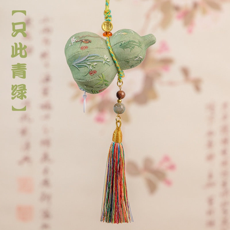 Intangible cultural heritage hand gourd sachet