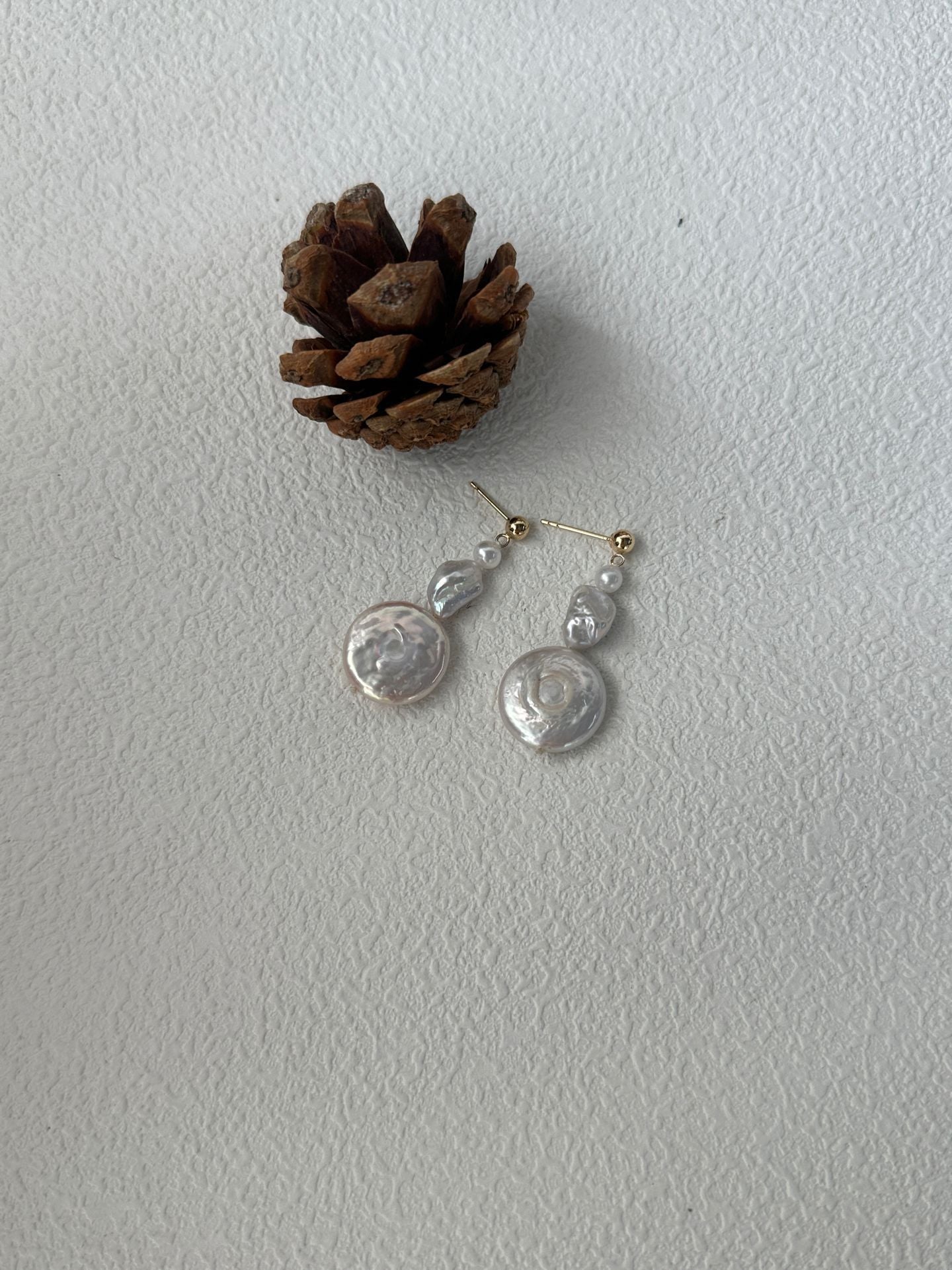 Pure natural Baroque round pearl earrings