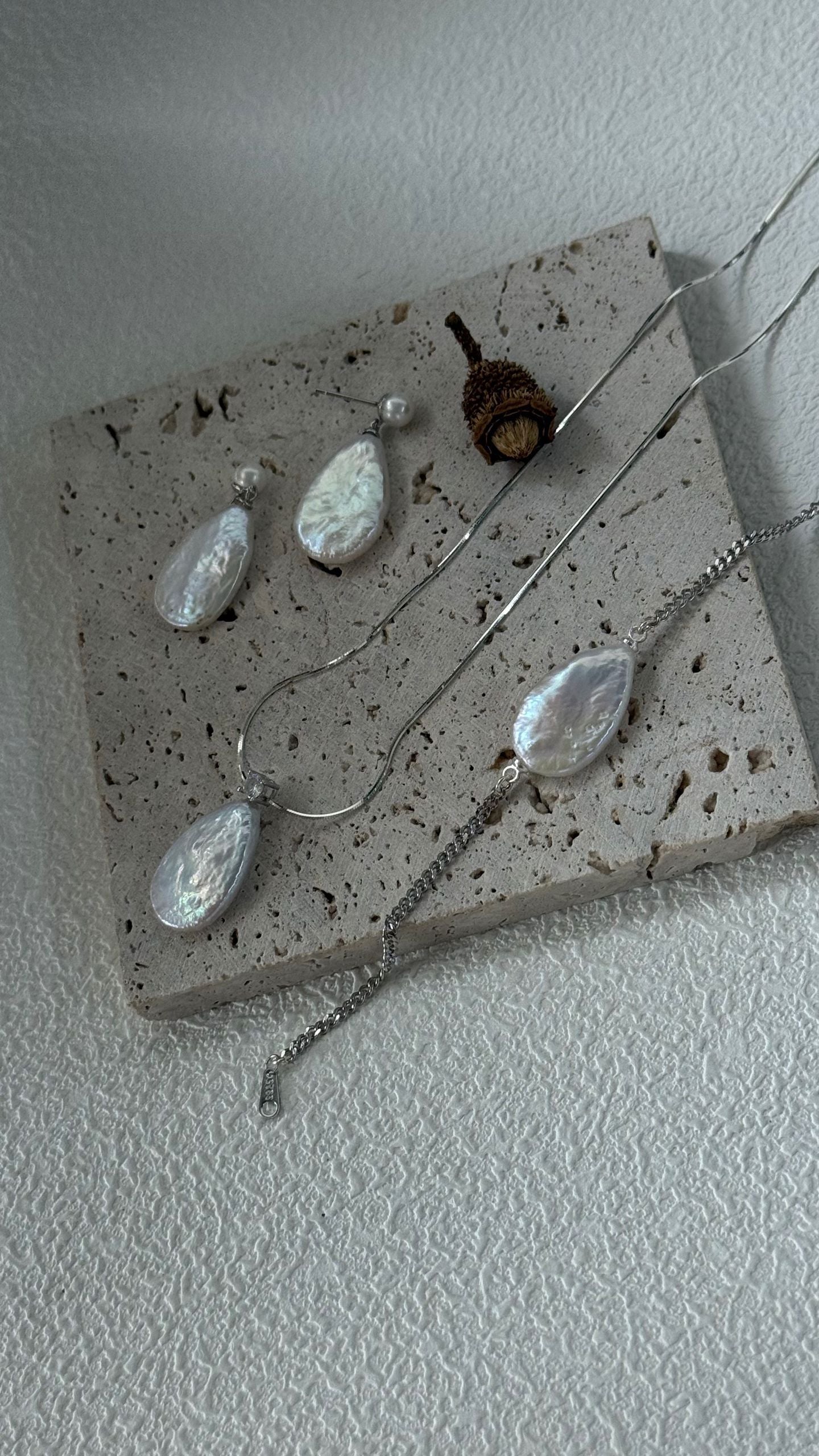 Pure natural Baroque large teardrop-shaped pearl necklace