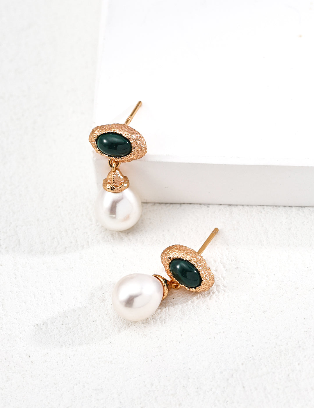 Niche Design Series Natural Pearl Malachite Earrings