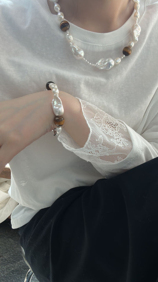 Amber large baroque pearl bracelet