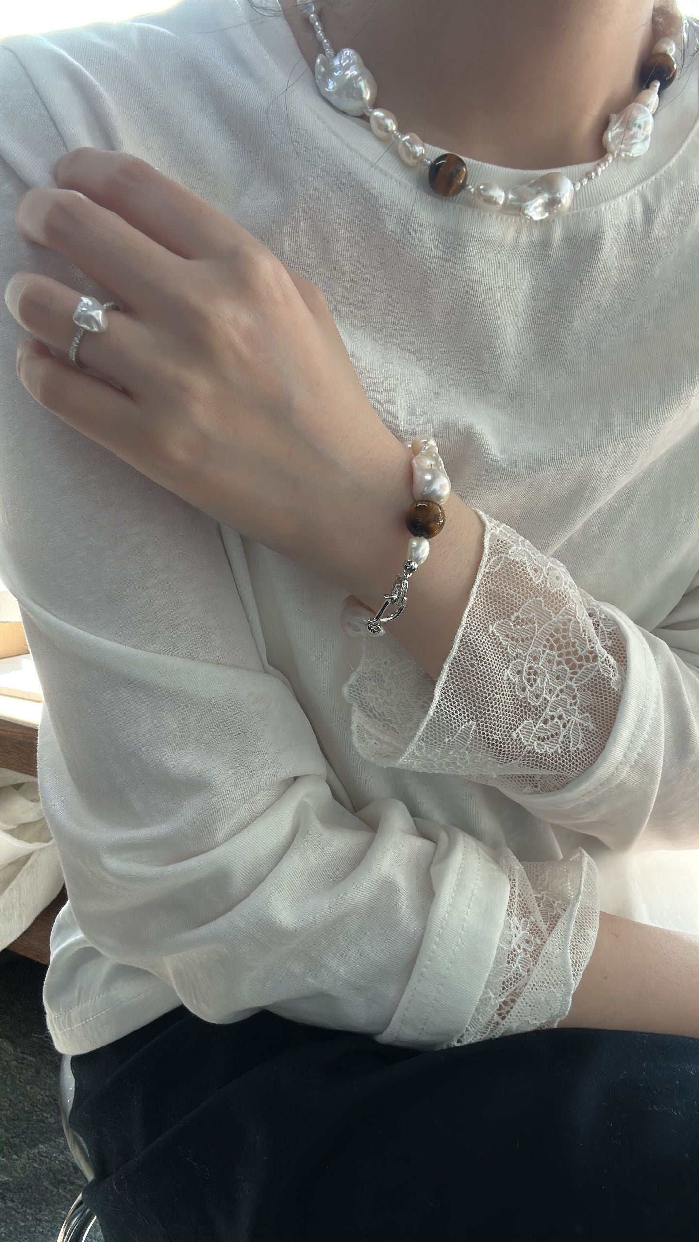 Amber large baroque pearl bracelet